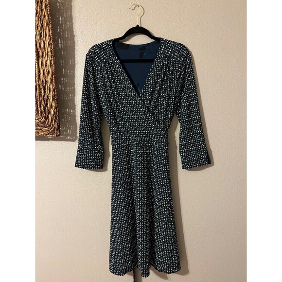 WHBM Dress M Medium Reversible 2 for 1 Blue Floral Stretch Career Church NEW - Picture 11 of 12